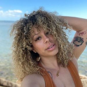 Meet your Posher, Lilli